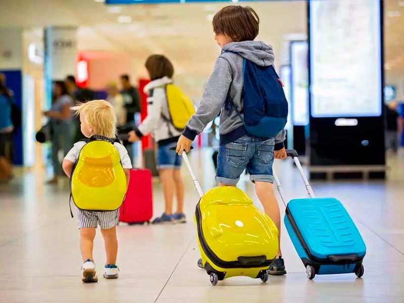 Top 5 mẫu vali cho bé trai bền đẹp, đa năng đáp ứng tốt nhu cầu du lịch 2