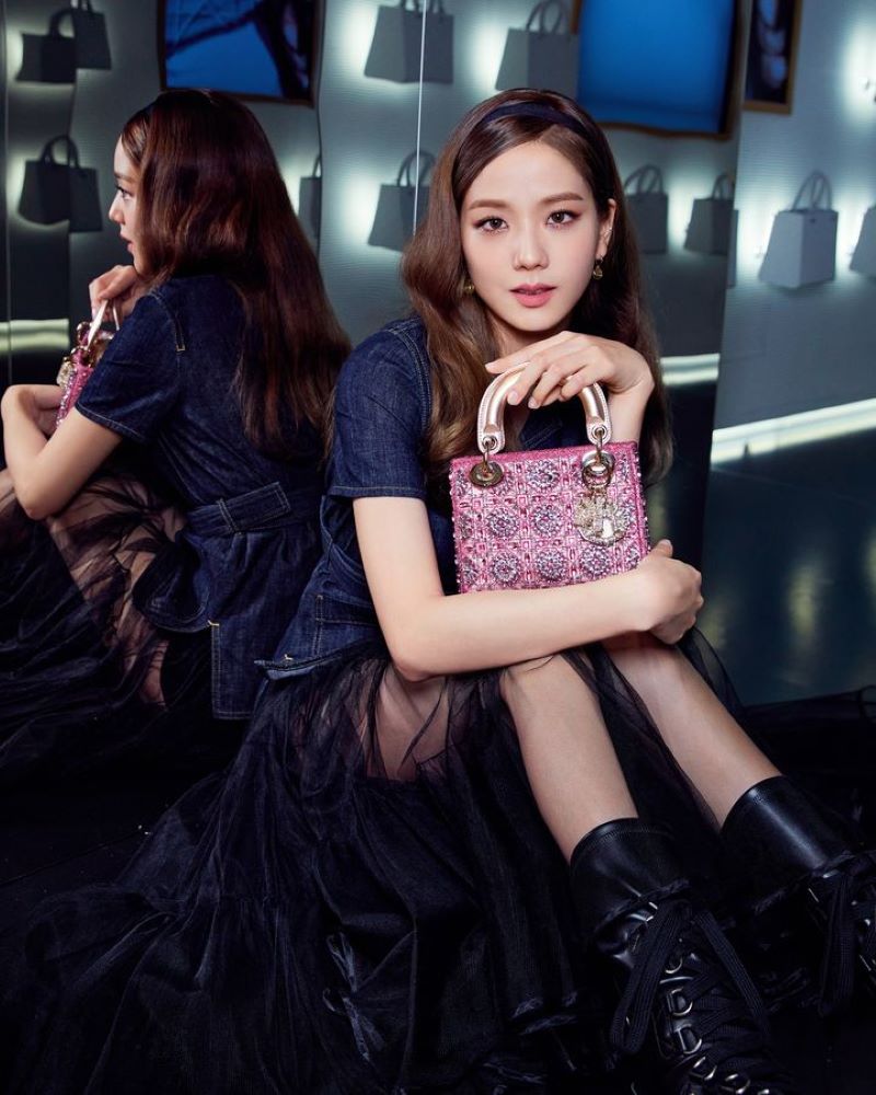 Top 9 thương hiệu túi xách tay nổi tiếng và các thiết kế nổi bật 12