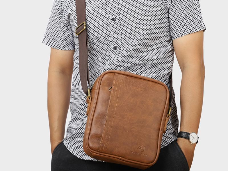 Top các shop túi đeo chéo nam với mẫu mã đa dạng mà phái mạnh có thể ghé đến 8