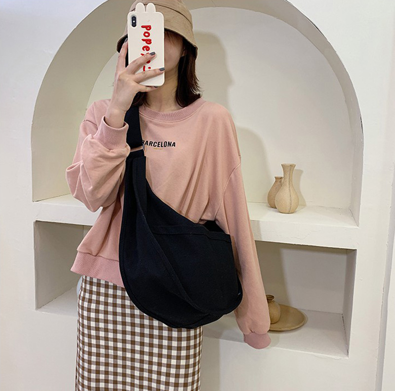 Tại sao nên chọn mua túi đeo chéo nữ vải dù 4
