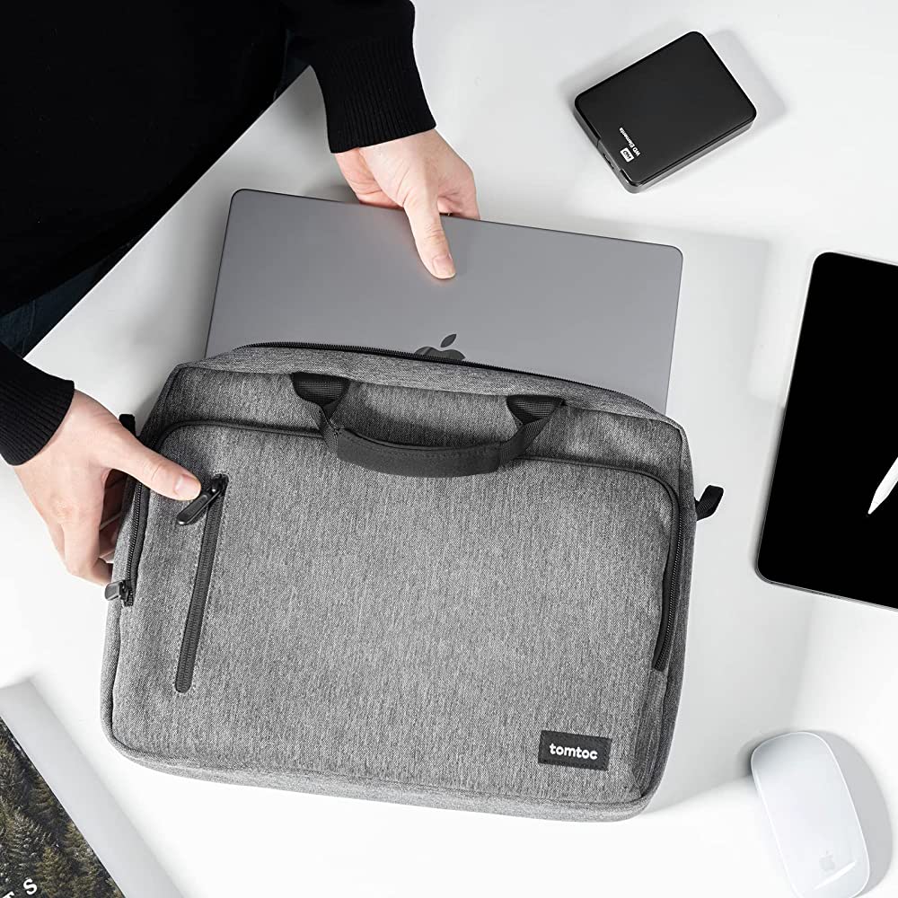Chọn túi xách công sở nữ đựng laptop theo tiêu chí nào và mua ở đâu uy tín? 3