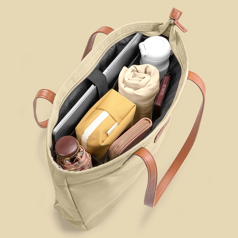 Túi xách đơn giản, phụ kiện không thể thiếu trong tủ đồ của mọi người 8
