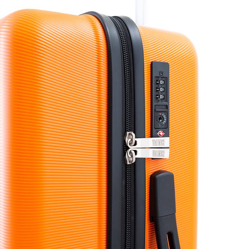 Top 3 mẫu vali màu cam cá tính, nổi bật dành cho tín đồ thời trang 6