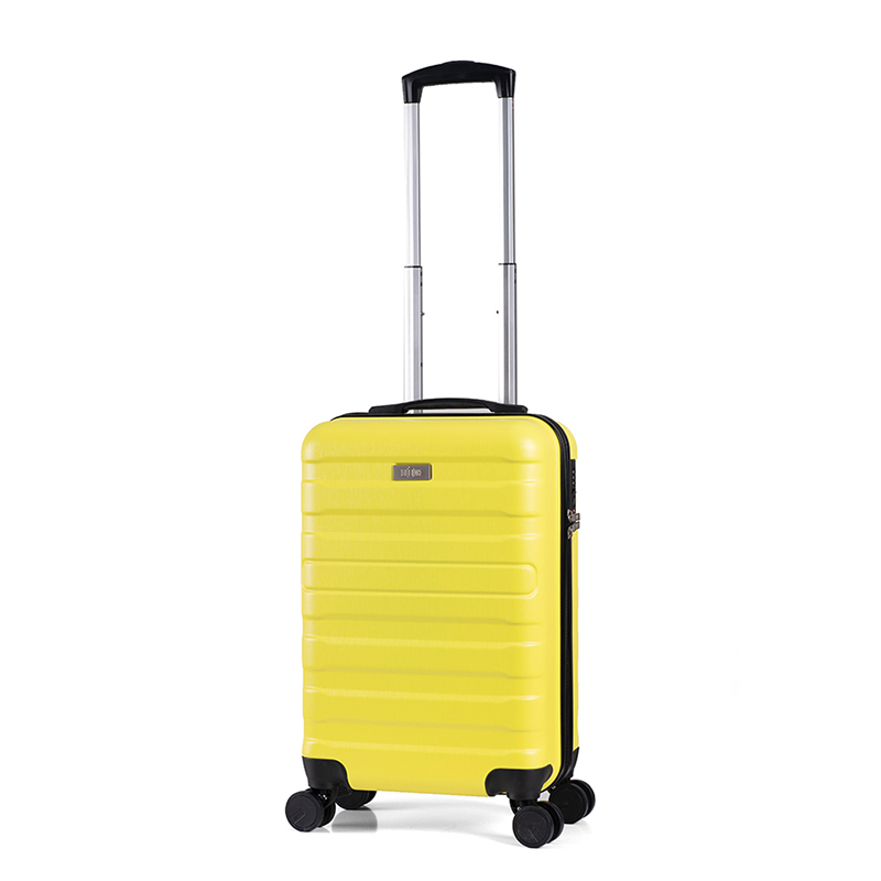 Bật mí những mẫu vali màu vàng giúp bạn nổi bật trước đám đông 2