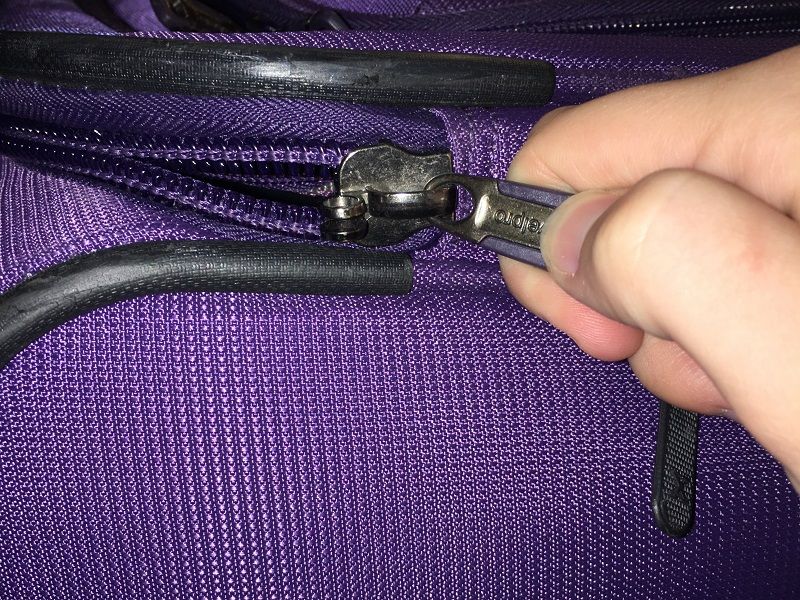 Địa chỉ thay bánh xe vali Samsonite uy tín và cách sửa bánh xe tại nhà 7