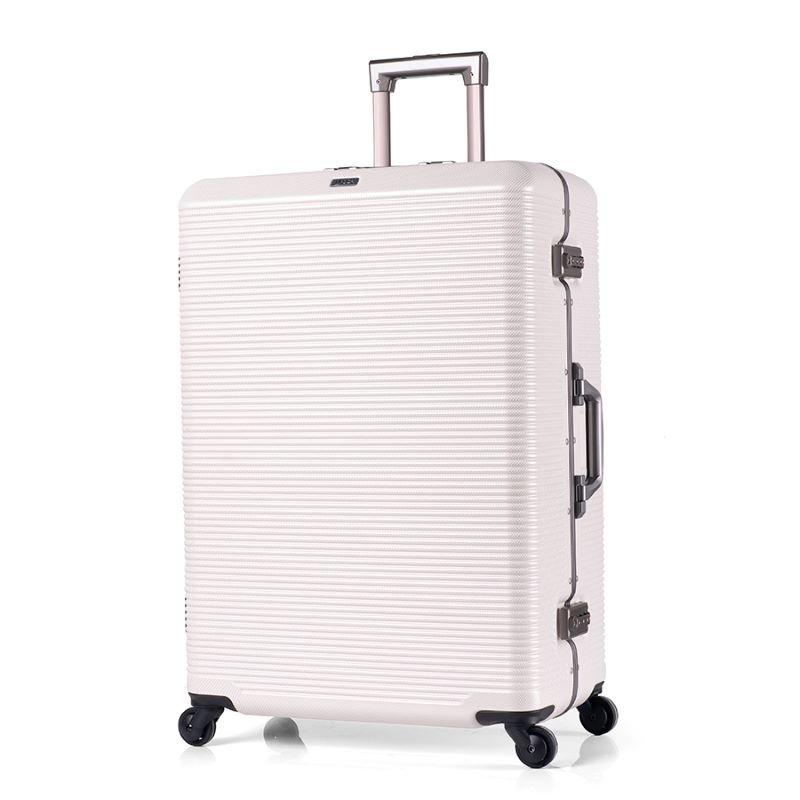 Top 6 mẫu vali trắng thanh lịch, giúp bạn trở thành tâm điểm của đám đông 5