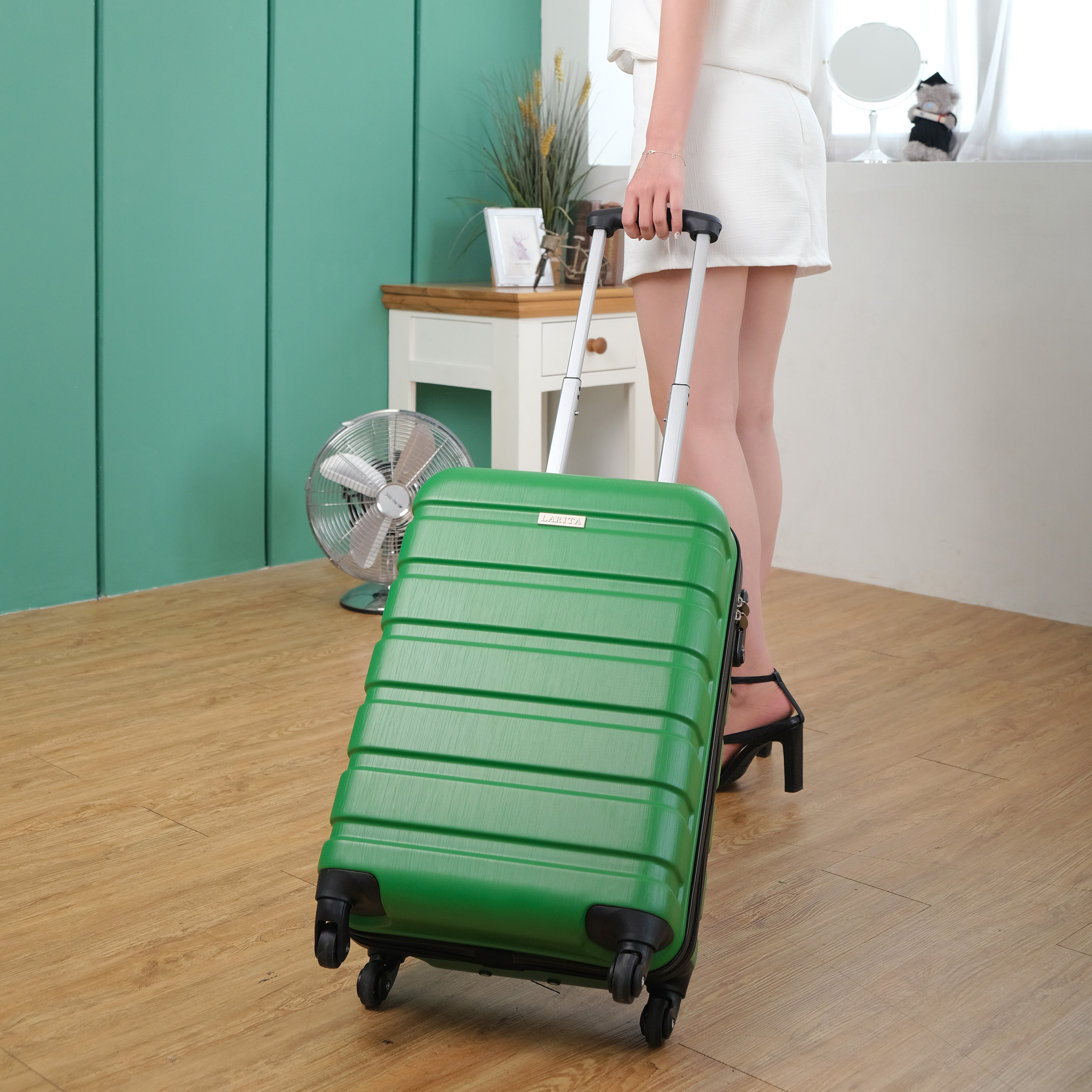 Vali Larita Dulham ID2033_20 S Black